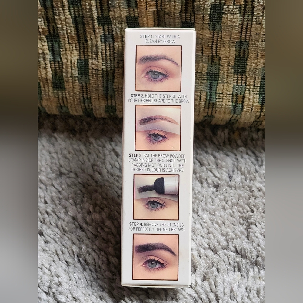 Revolution Brow Powder in Medium Brown - Picture 3 of 10
